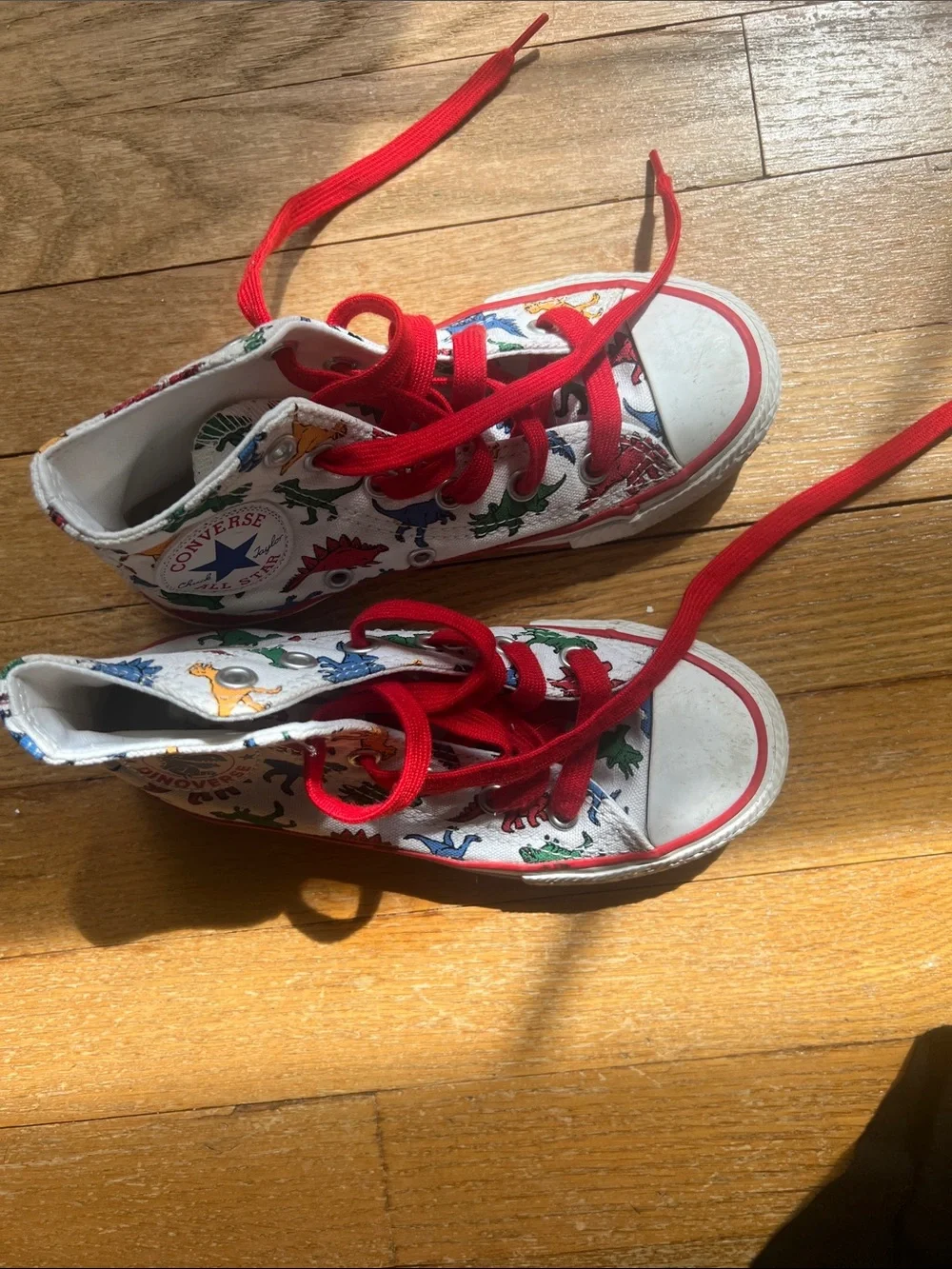 Converse Kids White High-Top Sneakers with Red Laces and Multicolor Print